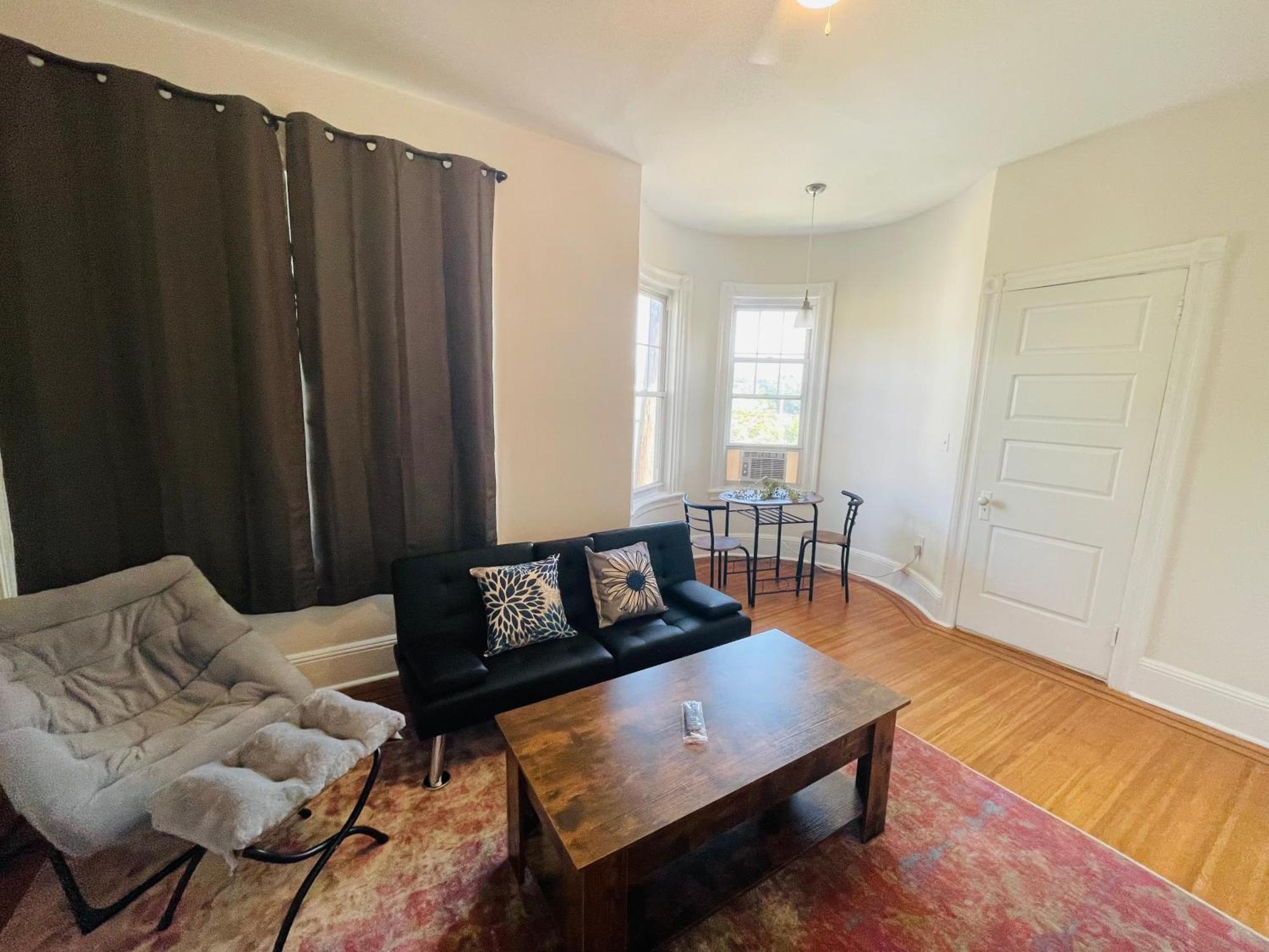 Charming 15-Bedroom Apartment In Elkins Park! Extérieur photo